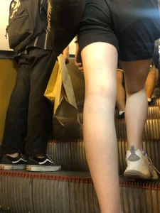 Nice Legs and Booty in Shorts - Blue-Haired Candid Girl Subway Escalator Creepshots Gallery