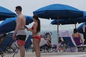 Deerfield Beach girls in bikinis