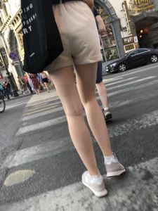 Cute Young Girl in Shorts Street And Subway Candid Gallery
