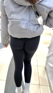 (OC) GIFs VIDEO Face Sexy Round Bubble Butt Jiggly Ass Leggings
