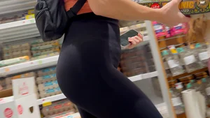 Milf with a great ass at Whole Foods