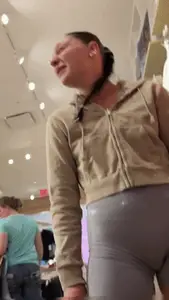 Pawg in grey biker shorts (oc)