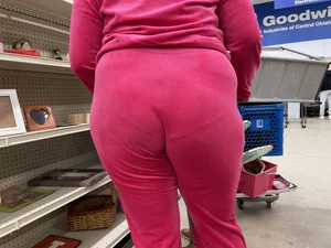 Public Beauties Series | Indian Showing VPL