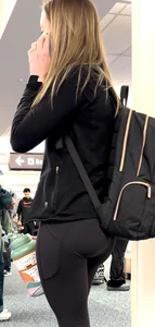 Traveler with a nice ass
