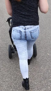 Milf in nice jeans