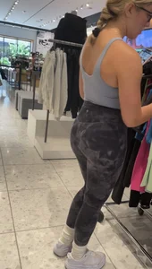 ridiculously fit blonde pawg w glasses in lulus