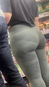 Green leggings