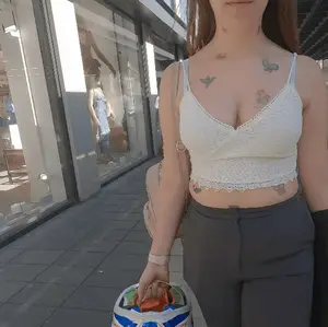 BIG BREASTED CLOSEUPS