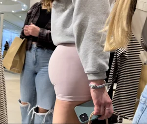 Fit bubble Butt in Pink Spandex shorts