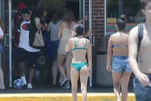 Florida beach and bikini girls