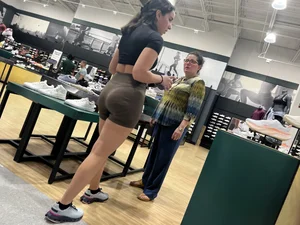 Big booty Latina sneaker shopping (oc)