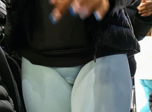 Two in one blue scrunched leggings ass caught second time OC