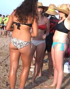 Candid beach and bikini babes