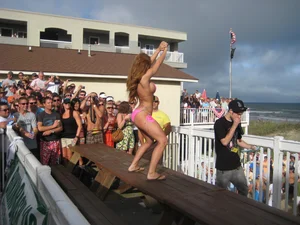 IOP Bikini Contest Drivin N' Cryin Show May 2009