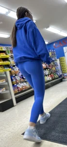 Petite College Babe Tight Blue Yoga Pants Bent Over