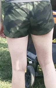 Short shorts at the fair