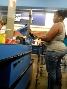 Fat ebony ass in tight jeans at Walmart