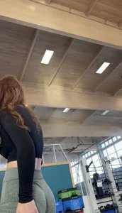 Amazing ass Gym Post  / Not OC