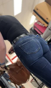 Sexyy Tjmax Employee With A Nice Phat Ass In Tight Flare Jeans  Her Gap Was So Crazy