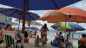 Brazillian beach creepshots, huge gallery of candid girls in swimsuits