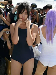 Sexy Asian girls in Cosplay outfits