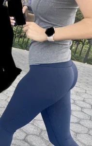 Few random ones in yoga pants. Loved the two in blue