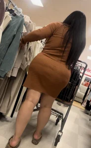Meaty latina in dress