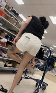 Long legs on this Milf