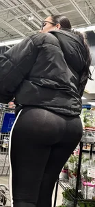 Nice ass w black on black see-thru VPL‼️