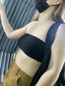 Crop top teen