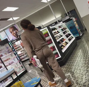 Jiggly Bubble Butt VPL Wedgie