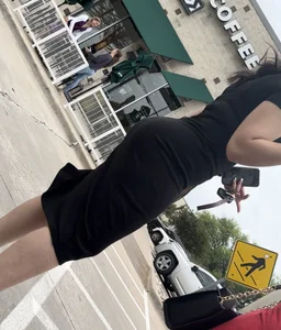 Insane buttcheeks and shape for a girl in college