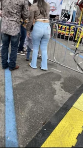 Booty in jeans (OC)