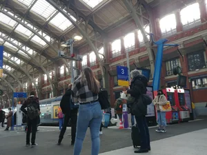 I like when trains are late
