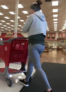 Oklahoma milf in grey leggings shopping at Target
