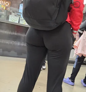 More of slim thicc milf. Sexy ASS (OC)