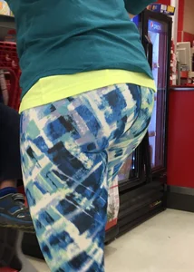 Target milf sexy in patterned leggings while shopping