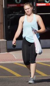 Candid girls in leggings and tights