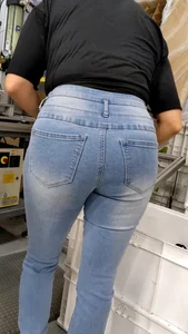 Blonde Latina milf with tight ass in light blue jeans