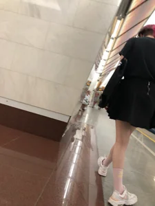 Cute Candid Teen With Red Hair in a Skirt Subway Creepshots Gallery
