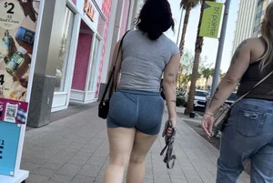 Pawg in blue with beautiful booty jiggle (OC)