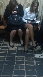 Candid college girl's legs