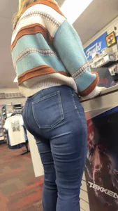 GameStop Round Huge Ass Donk milf