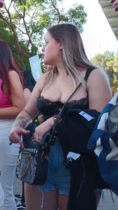 Latina ardiente  culona y bien tetona