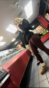 Fat Booty Cameltoe Duck-Lips Blonde PAWG  (OC)