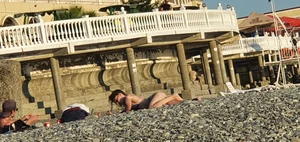 Hot Candid Girl in a Swimsuit Chilling on a Beach With Her Boyfriend Creepshots Series