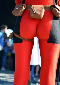 Sexy girl dressed as Deadpool with a nice ass