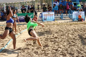 Thai candid volleyball girls