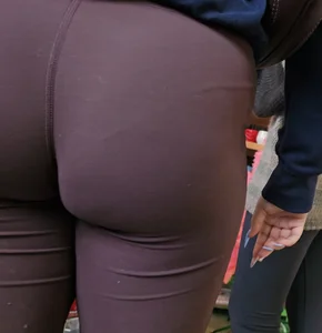 Bubble booty brown flare VPL