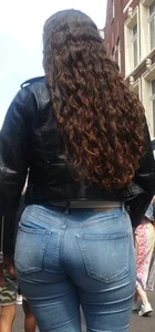 Pawg white girl in very tight jeans